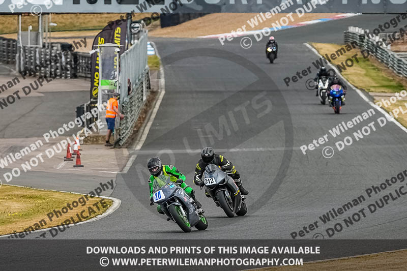 enduro digital images;event digital images;eventdigitalimages;mallory park;mallory park photographs;mallory park trackday;mallory park trackday photographs;no limits trackdays;peter wileman photography;racing digital images;trackday digital images;trackday photos
